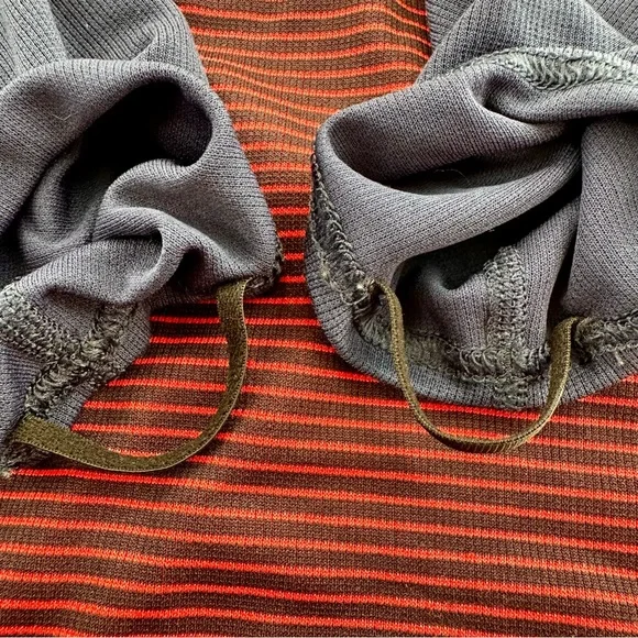 Patagonia Men’s Capilene 2 Lightweight Half-Zip Baselayer, Red and Navy Pullover - Picture 9 of 12